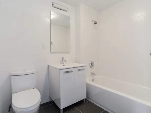 165 Vanderbilt Avenue image 3 of 11