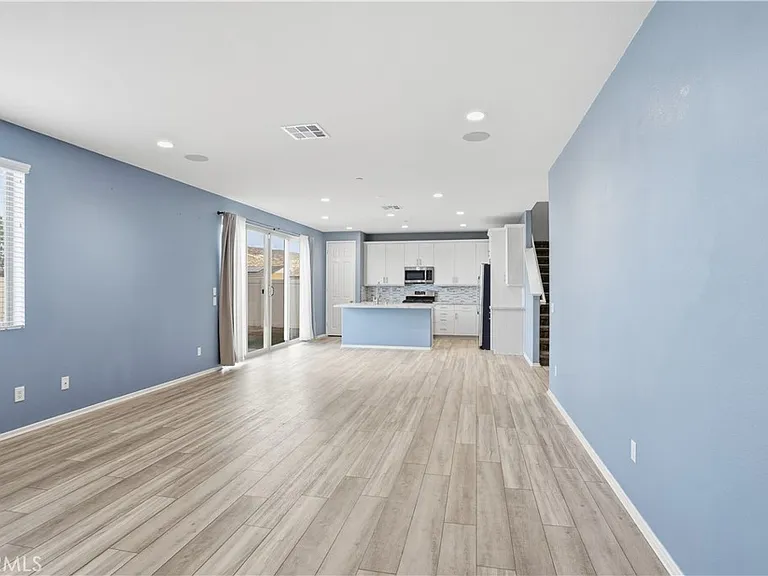 574 Feeder St — Photo 25