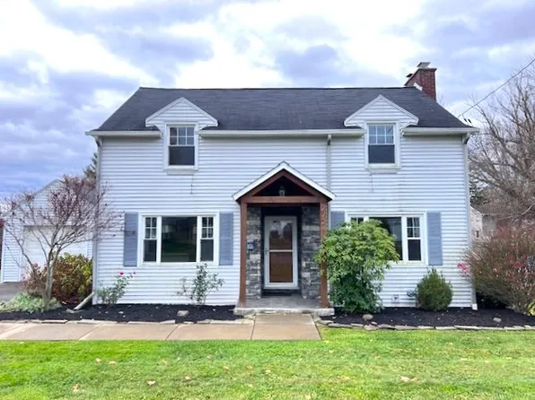 2724 Yale St, Endwell, NY 13760