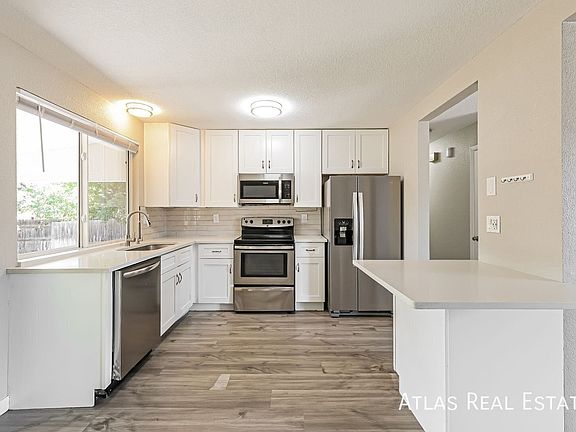 4th image of 16307 E Brunswick Pl