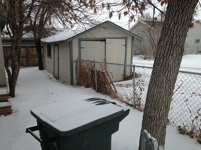 2nd image of 211 1/2 Carey Ave