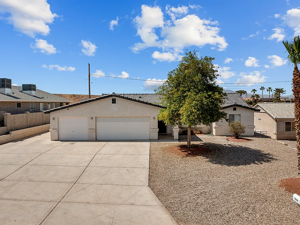 1808 Palo Verde Blvd N