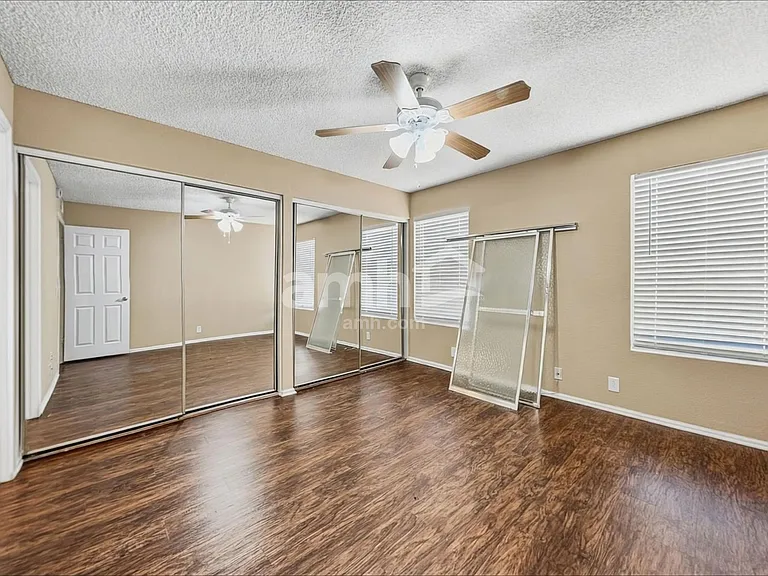 5553 W Shangri La Rd — Photo 9