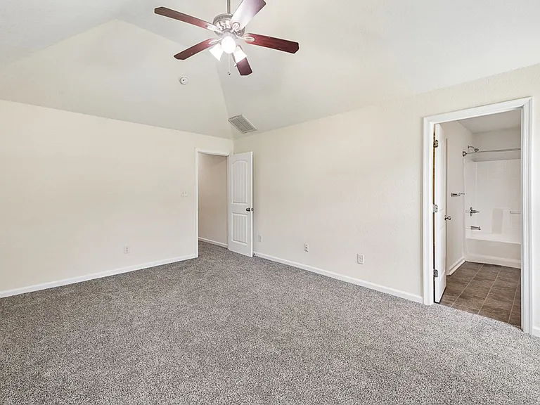 5003 Clifton St — Photo 26