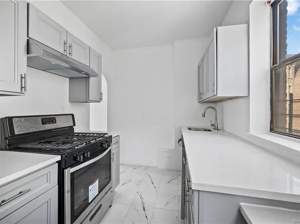58 Bruce Ave APT 2C, Yonkers, NY 10705