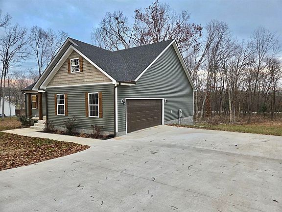 2nd image of 105 Woodhurst Ln