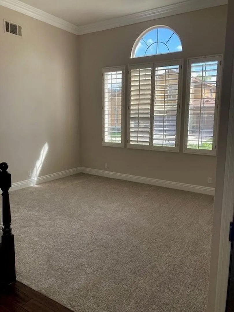 Four-Bedroom Home in Las Flores — Photo 3