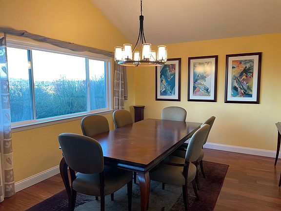 Dining room, view of Mount Diablo.