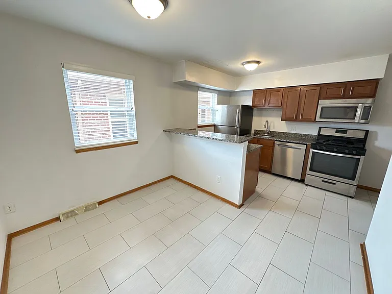 Worthington St 1451-1461 SWP — Photo 7