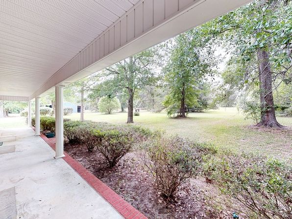 821 Harden Rd, Slocomb, AL 36375