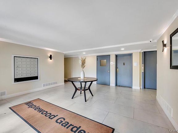 5th image of 111 S Centre Avenue #2VV