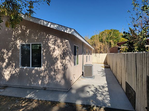 4th image of 9241 Tamarind Ave #2