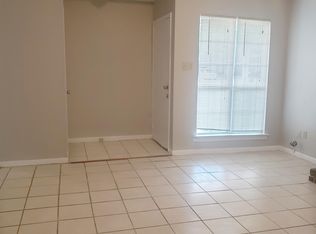 316 Spring Branch Ln, Kennedale, TX 76060