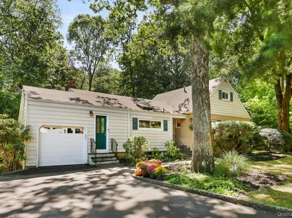 7 Crestwood Lane, New Rochelle, NY 10804