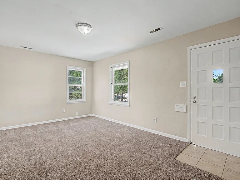 1121 Cooper Ave #201 — Photo 3