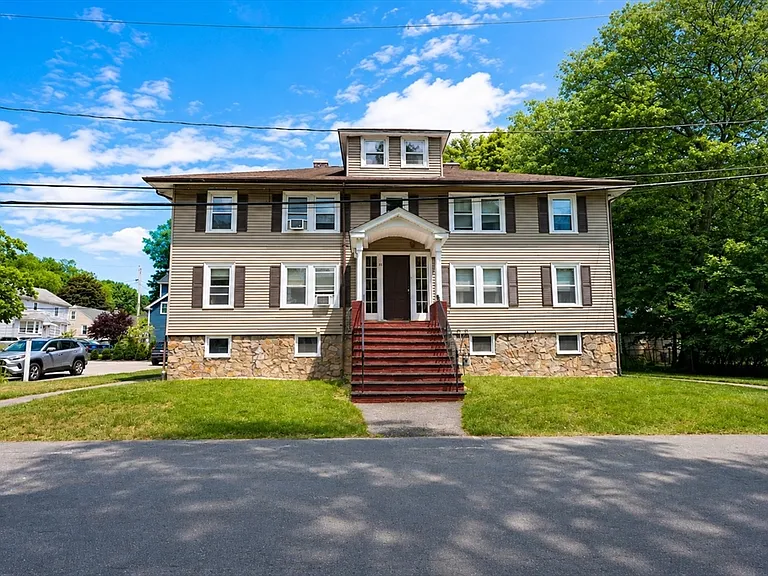 11 Sterling Park #1R — Photo 20
