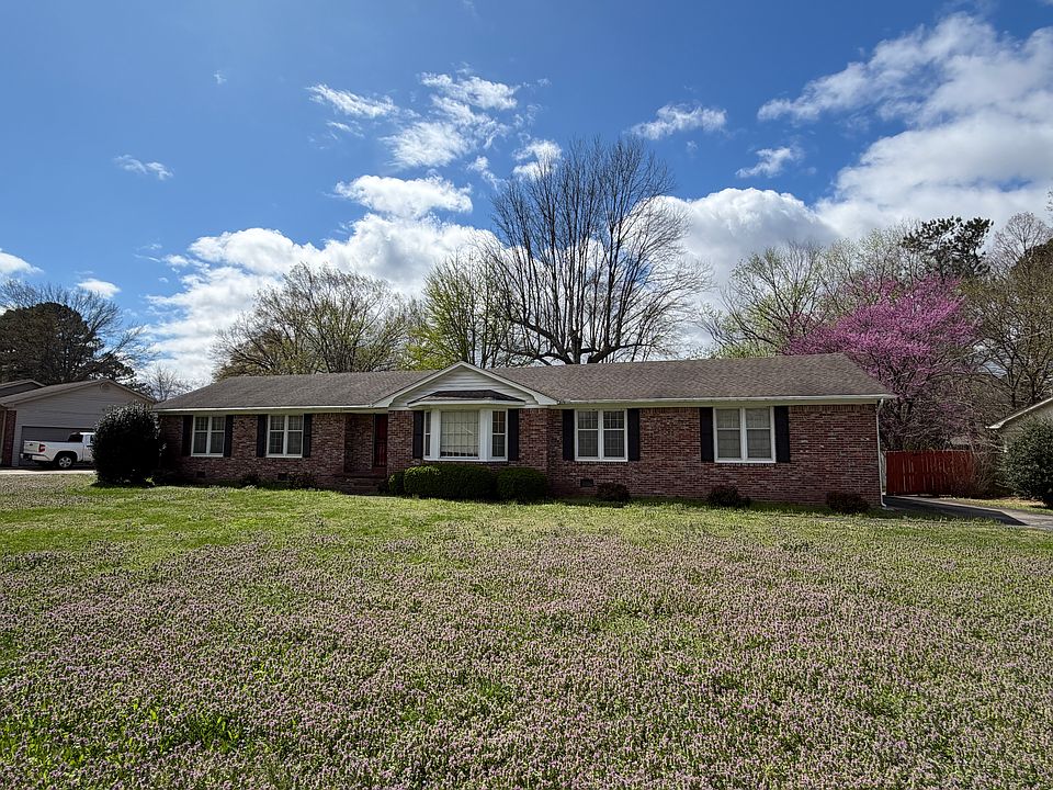 1st image of 147 Chickering Rd