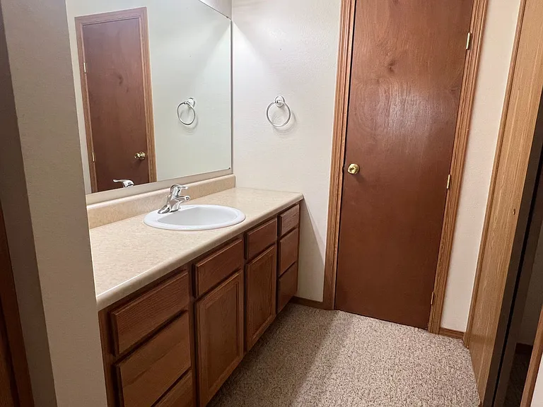 1226 Bluegrass Rd — Photo 8