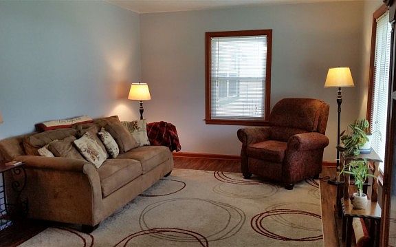 3rd image of 4415 Sovereign Blvd