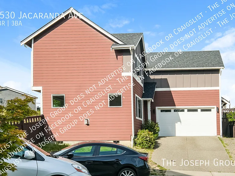 2530 Jacaranda Ave — Photo 2