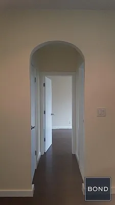 Rented by Bond New York | media 36