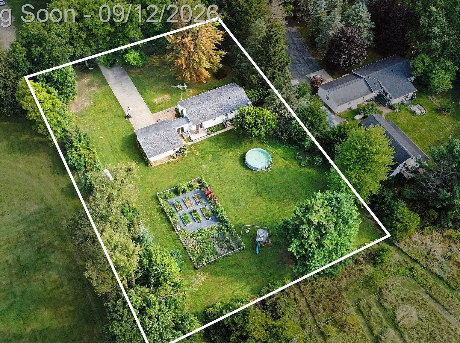 3 bed, 2.0 bath, 2544 sqft, $1,500 — Photo 4