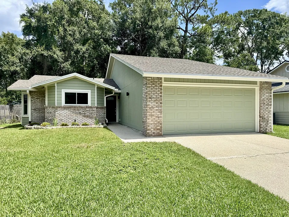 3625 Lumberjack Way