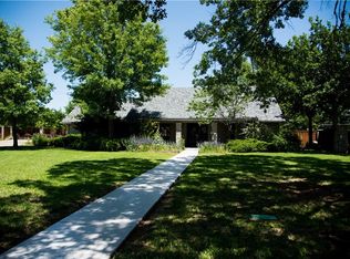 1427 Rolling Hills Dr, Graham, TX 76450