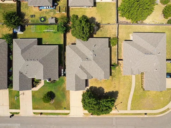 1617 Napa Valley Rd, Edmond, OK 73013