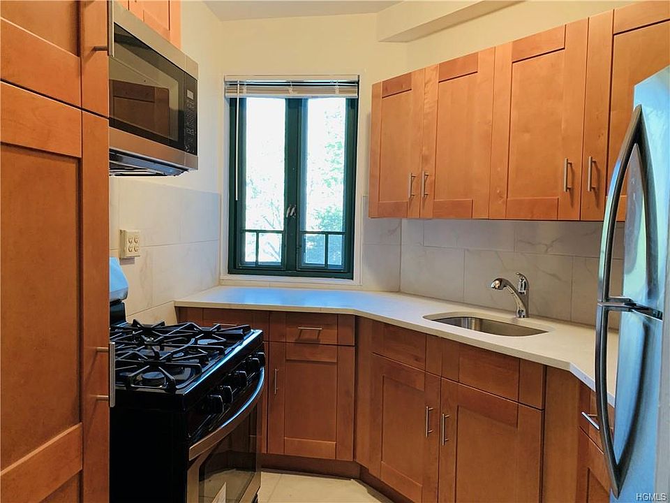 1st image of 1718 Purdy St APT 4E