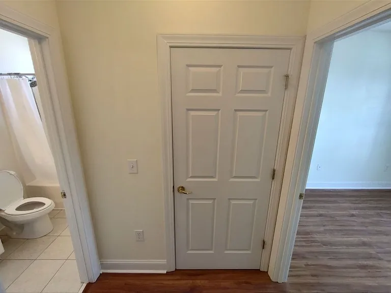 114 Fountain Pointe Ln #304 — Photo 6