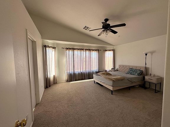 5th image of 2214 W Saint Catherine Ave