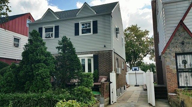 1st image of 11555 223rd St