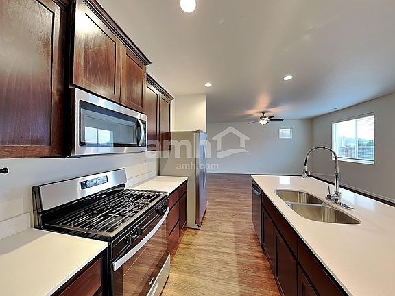 3rd image of 1950 NW 23rd St