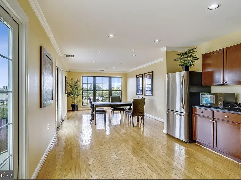 1391 Pennsylvania Ave SE #253 — Photo 20