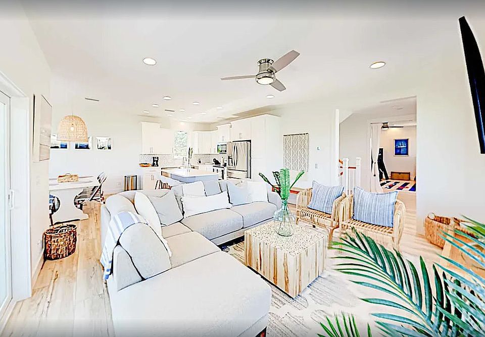 2nd image of 48 Seaview Dr