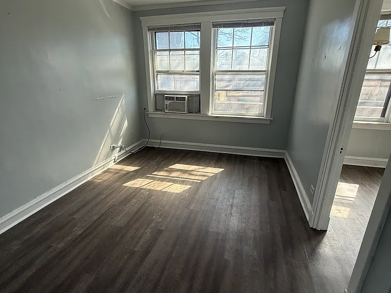 561 Lincoln Ave #5 — Photo 3