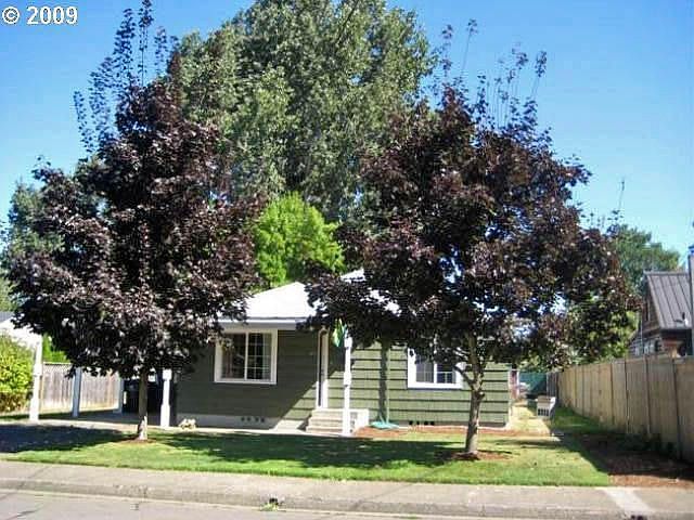 1977 Grant St., Eugene, OR 97405