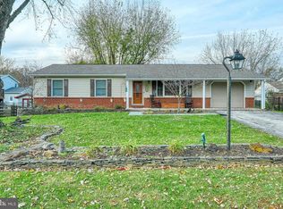 20 Cardinal Dr, Hanover, PA 17331