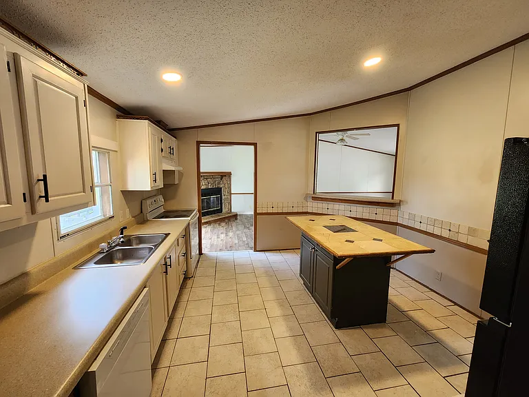 150 Lone Star Ln — Photo 18