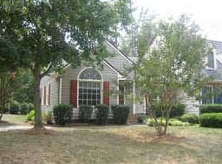 131 Sanair Ct, Apex, NC 27502