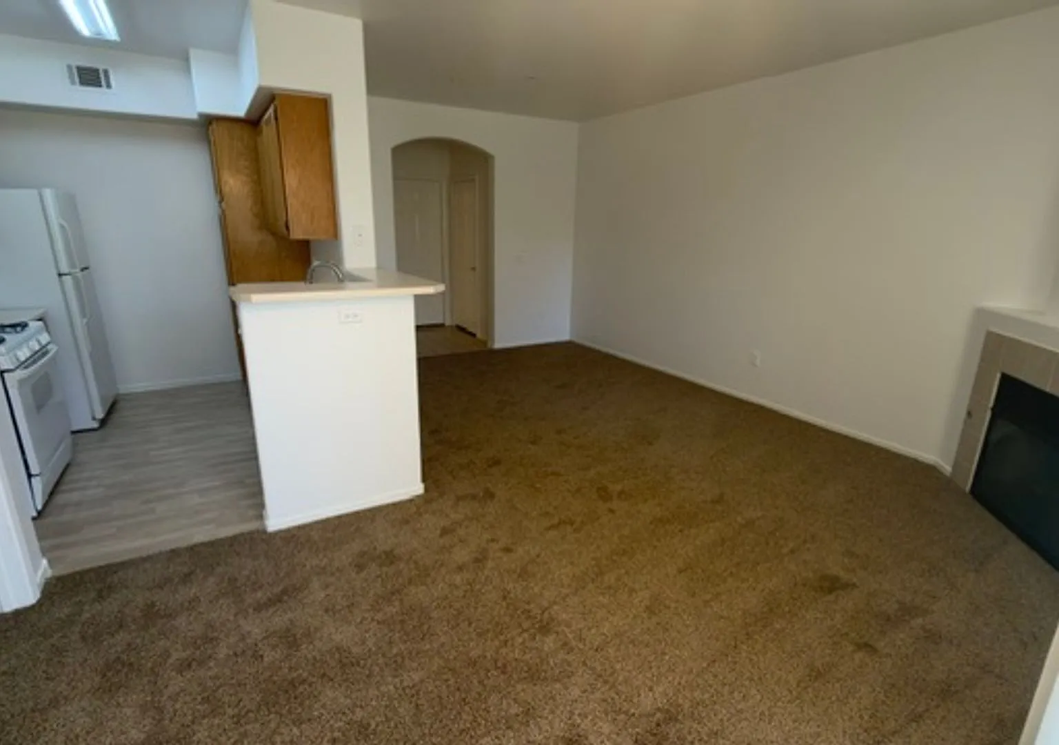 Vistana 2 Bedroom Condo - Ready for Move In!! — Photo 3
