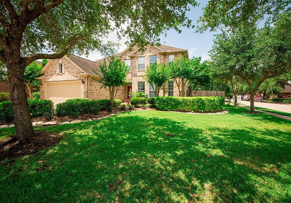 1st image of 4104 Oak Point Dr
