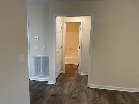 929 Nottingham Dr — Photo 13