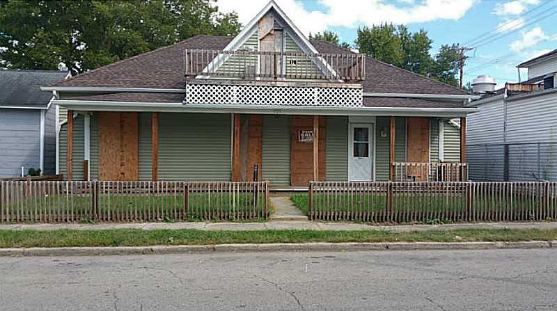 1st image of 321 S Roosevelt Ave