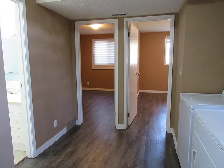 6330 S 58th Ave #1 — Photo 2