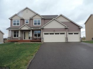 9465 Dunes Ln, Cottage Grove, MN 55016