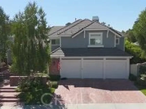 24066 Regents Park Cir, Santa Clarita, CA 91355