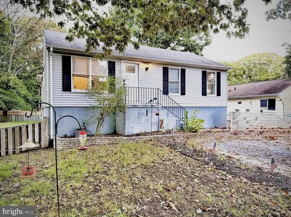 553 White Sands Dr, Lusby, MD 20657