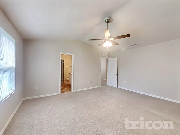 73 Bruce Ln — Photo 5